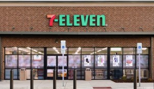 7-eleven-exterior-entrance