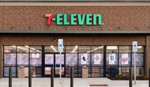 7-eleven-exterior-entrance