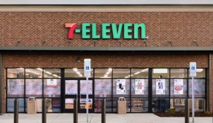 7-eleven-exterior-entrance